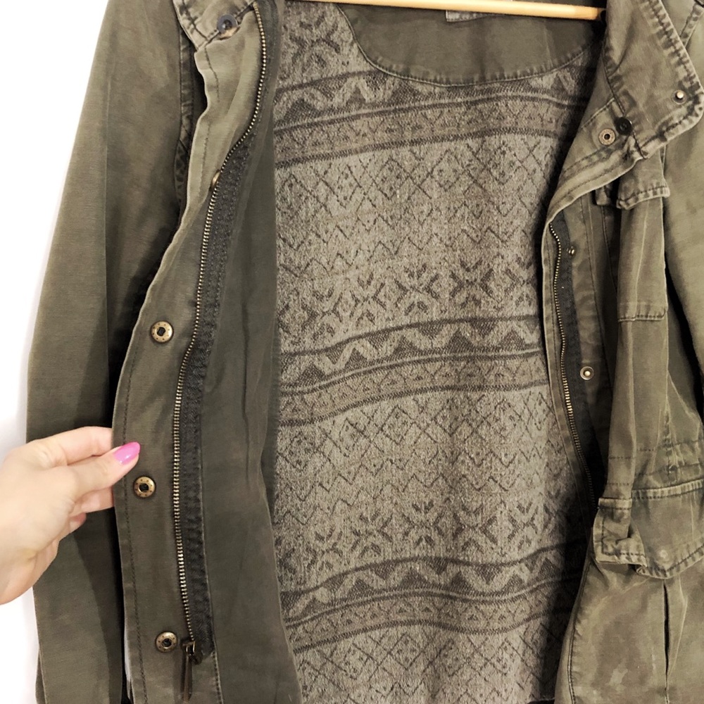 Levi’s | Utility Jacket - Picture 5 of 7